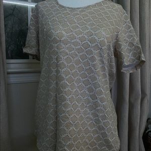 Nuetral Colored top from D&Co (denim + company).